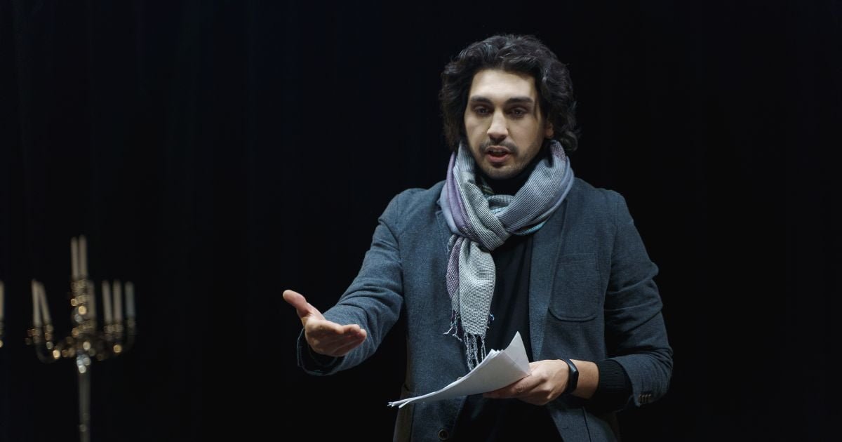 How to Write a Tour Guide Script Perfectly in 2024 (Craft Engaging Narratives!) 12 Engaging Narratives In Tour Guiding