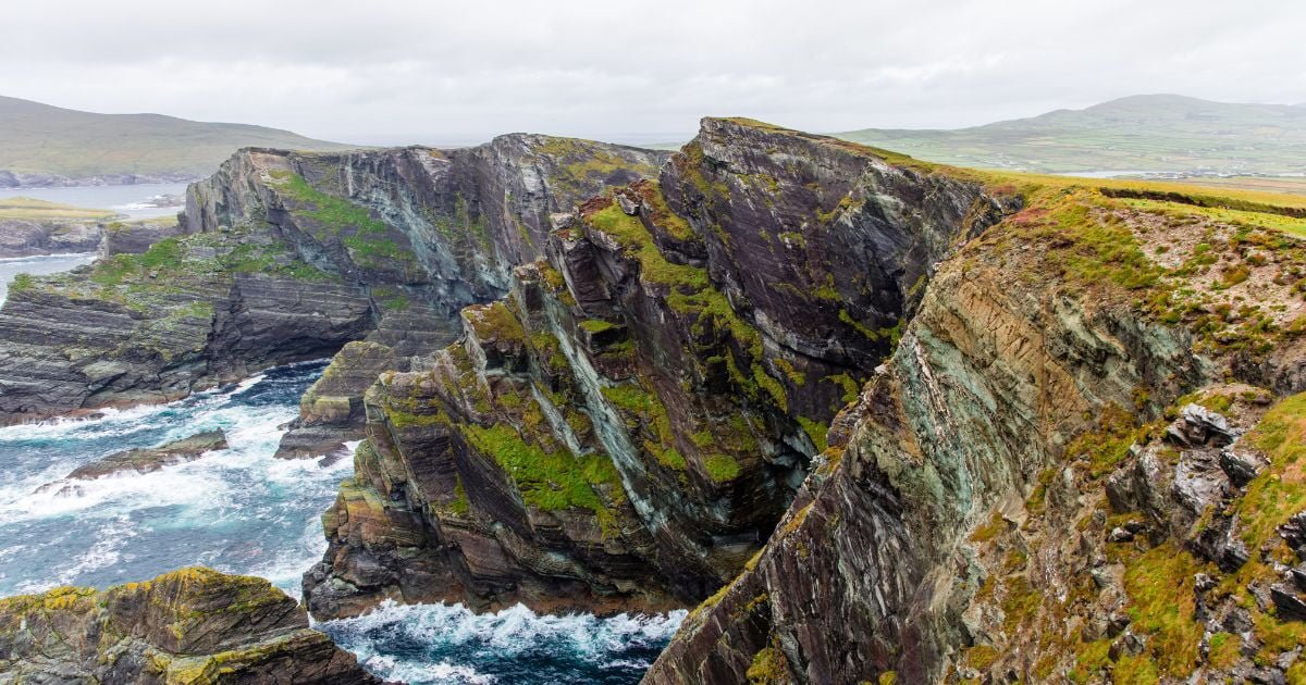 Best Travel Guide for Ireland in 2024 (Emerald Isle Essentials) 1 Emerald Isle Adventure