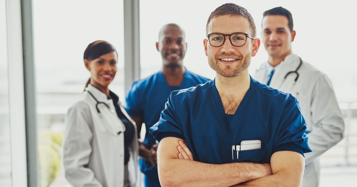 How to Apply for Golden Visa Abu Dhabi in 2024? 8 Golden Visa for Doctors in Abu Dhabi